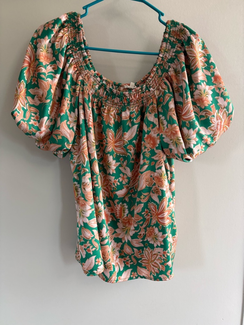 Floral Puff-Sleeve Top in Green and Peach